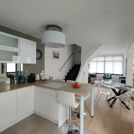 Villa Centre Ville Le Touquet, Villa Familiale, Terrasse Exterieure, 3 Grandes Chambres Dont Une Parentale, Balcon, Baignoire *
